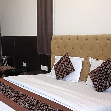 Hotel Shree Kanta Gurgaon Exterior photo
